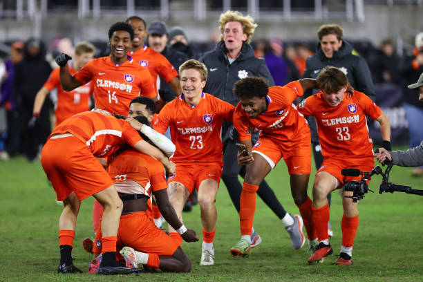 牲本能進攻 牲本能進攻