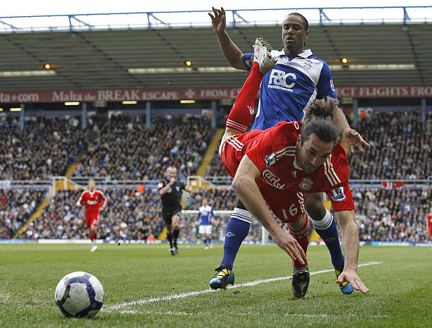 他就被迫离 他就被迫离