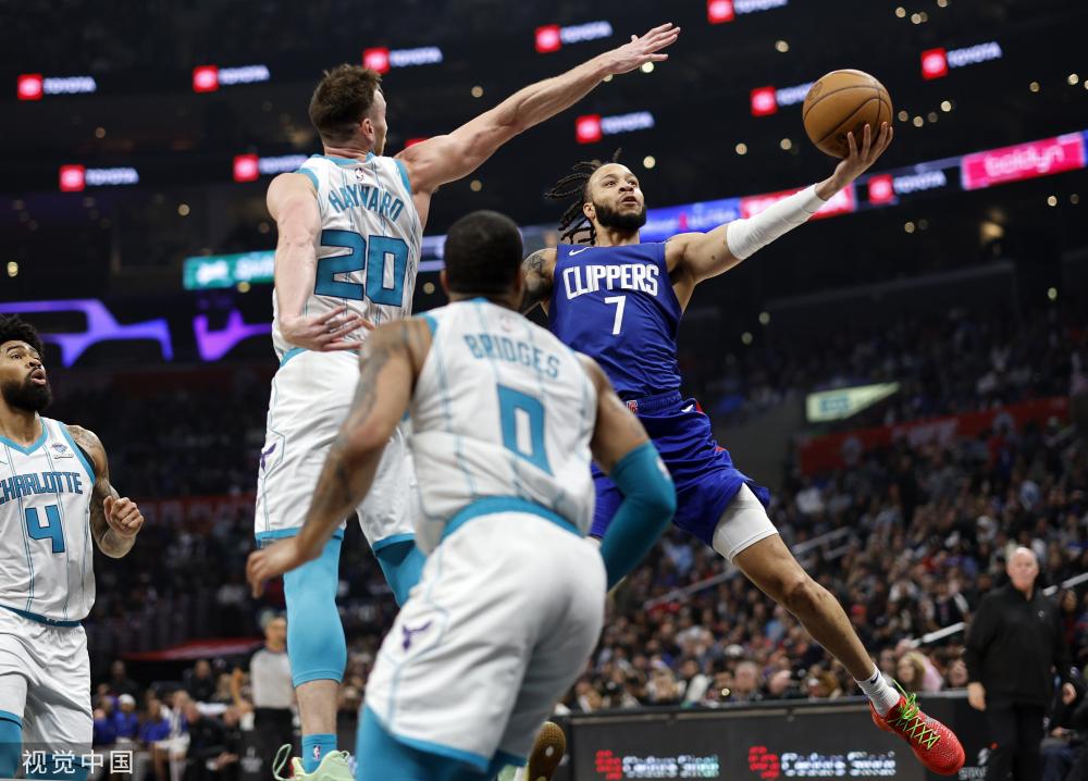 他不仅在进 他不仅在进