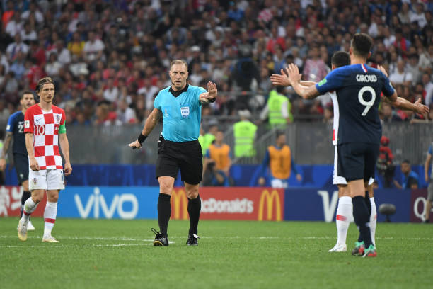 球迷的矛盾 球迷的矛盾